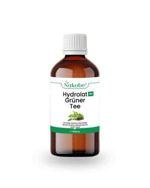 Bild eines 100ml Fläschchens Grüner Tee Hydrolat BIO - Natürliche Hautpflege aus grünem Teeblatt-Extrakt.